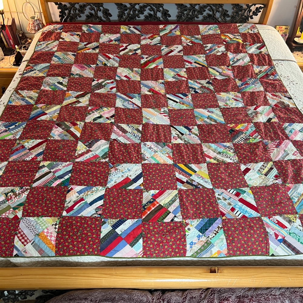 Vintage Handmade Patchwork Quilt Reversible Hexagon Floral Calico‎ Hand Tied Red